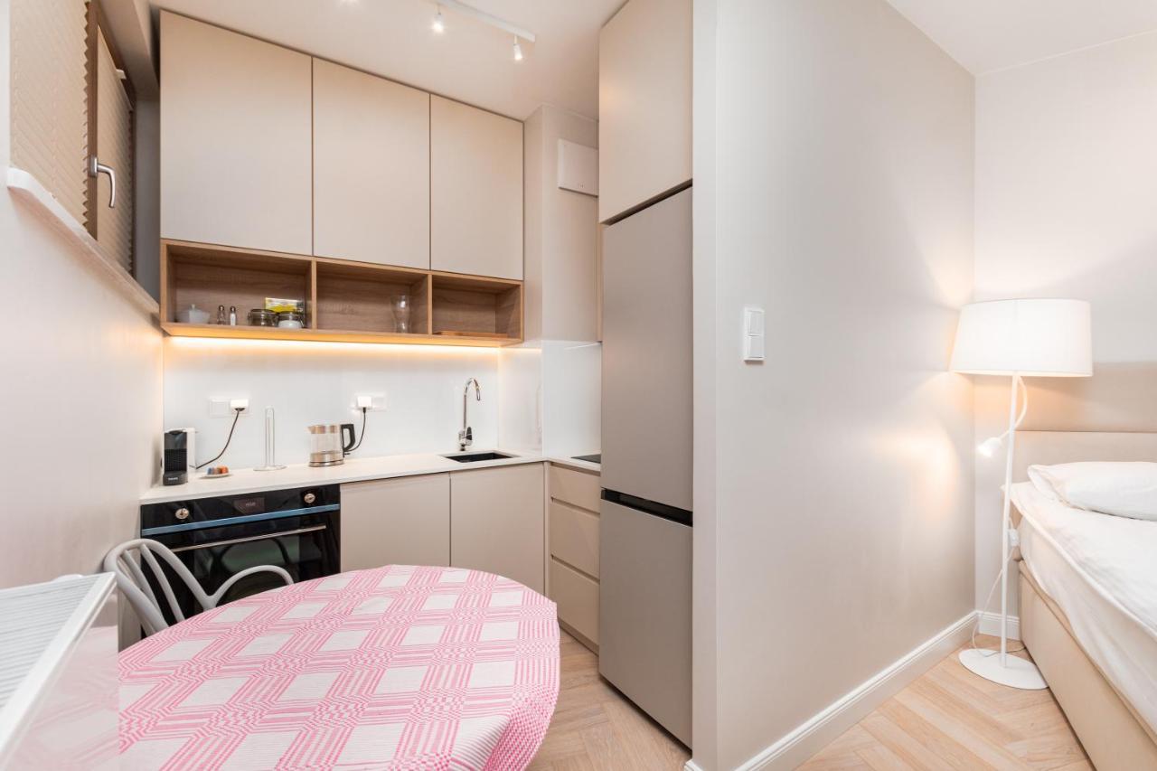 Apartament Solidarnosci By Your Freedom Warschau Buitenkant foto